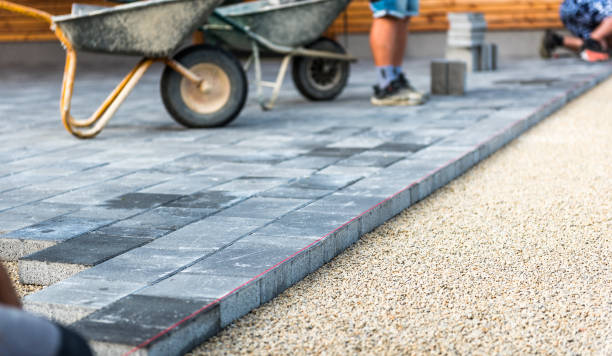 Best Professional Driveway Pavers  in Kincheloe, MI